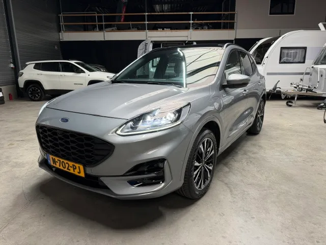 Ford Kuga (2022) — foto 1