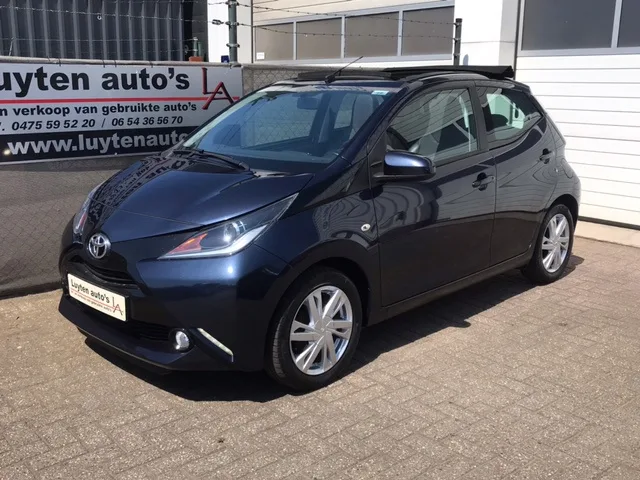 Toyota Aygo (2014) — foto 1