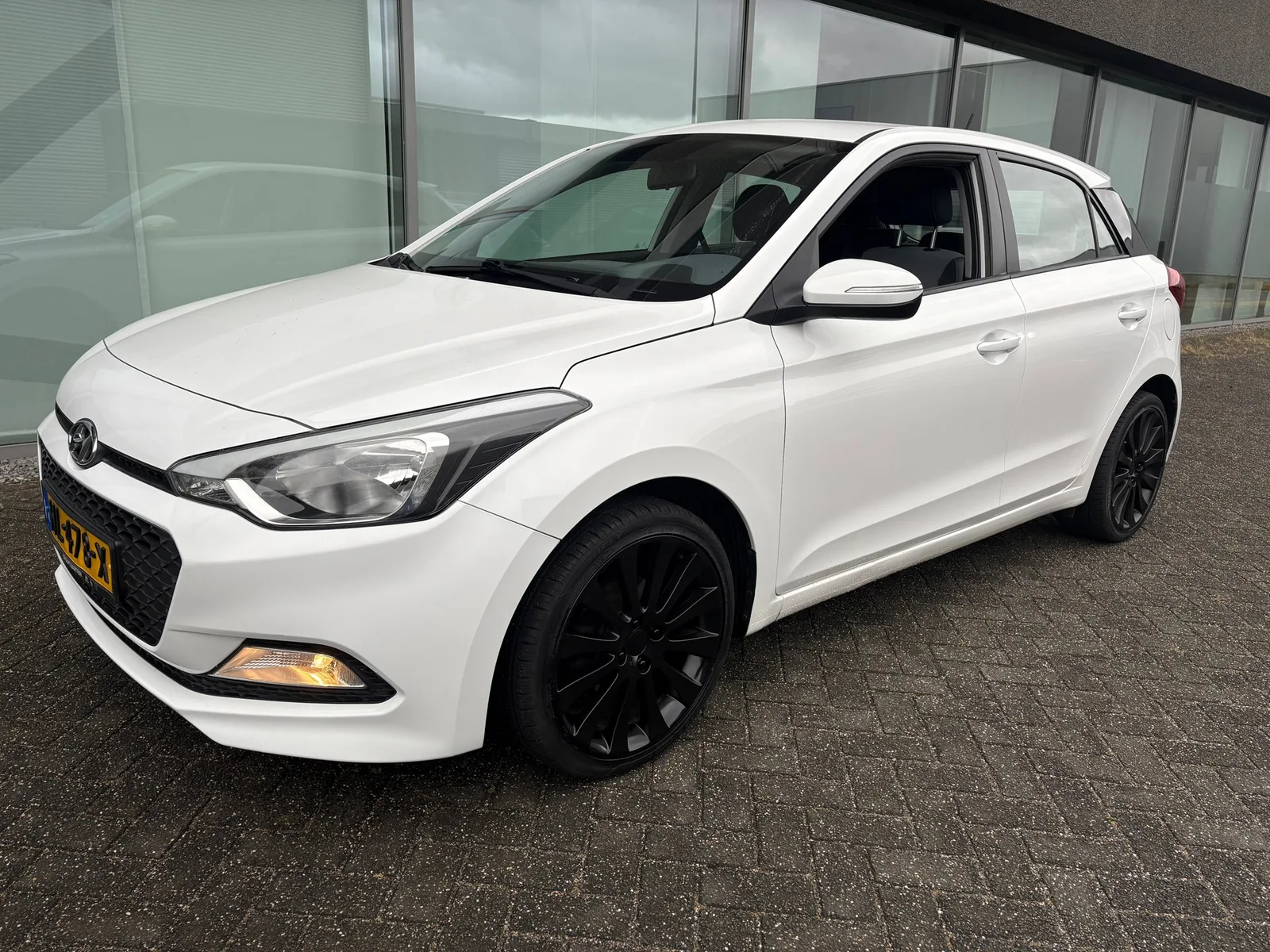Hyundai i20 (2016) — foto 1