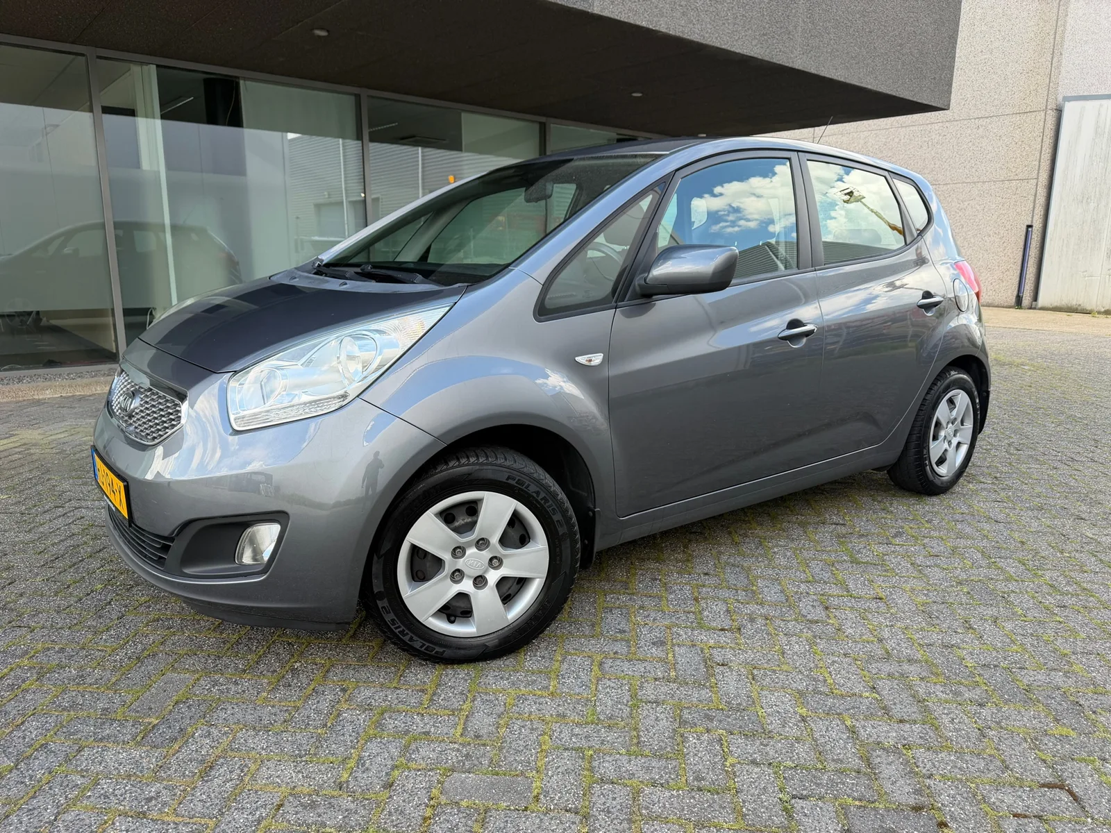 Kia Venga (2010) — foto 1