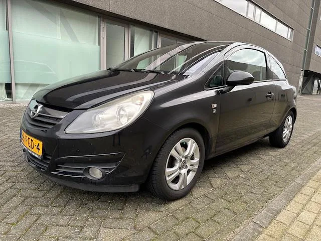 Opel Corsa (2011) — foto 1