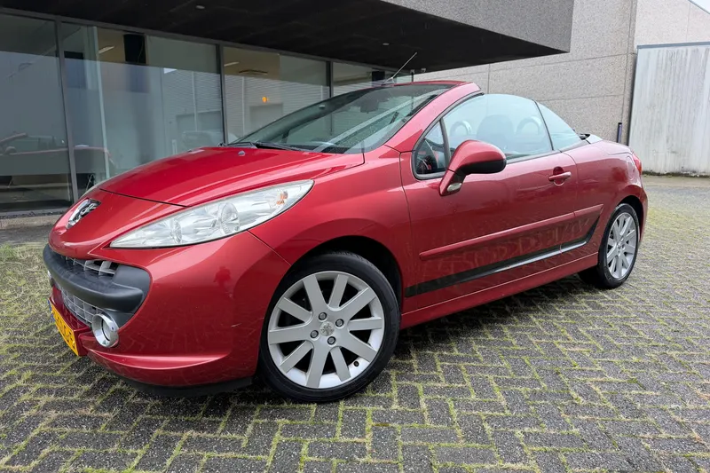 Peugeot 207 (2008)