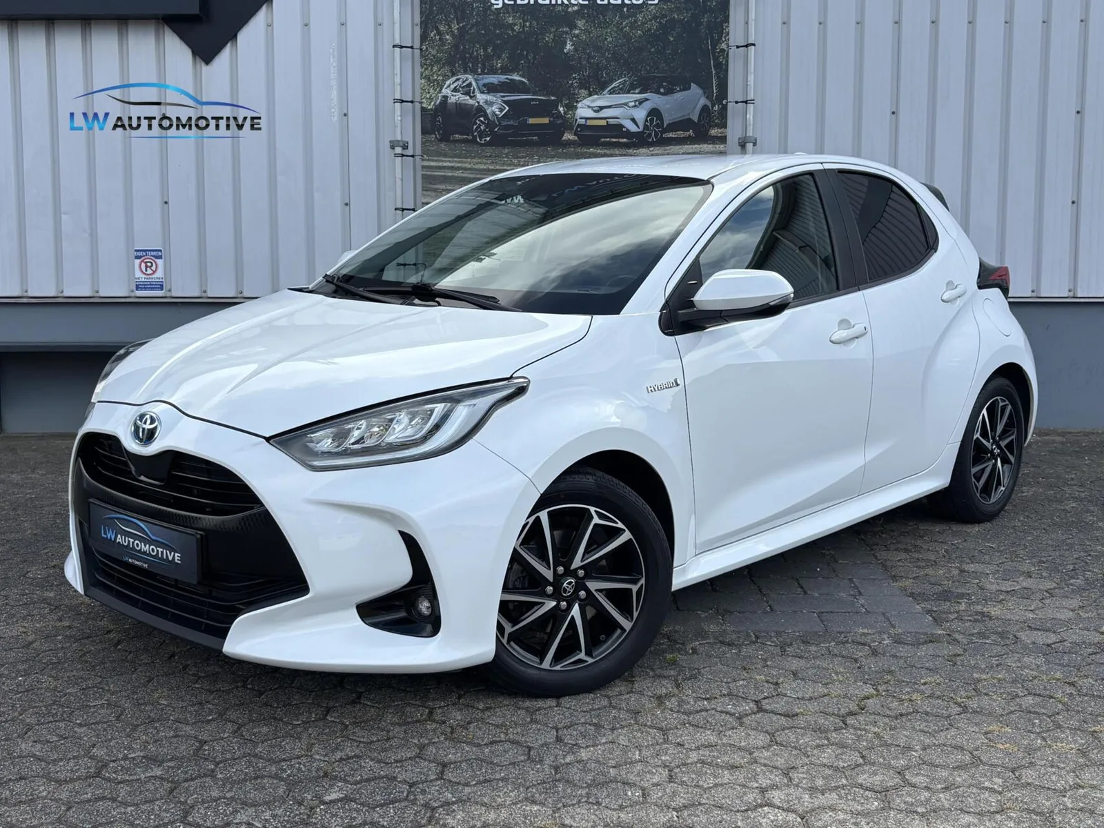Toyota Yaris (2020) — foto 1
