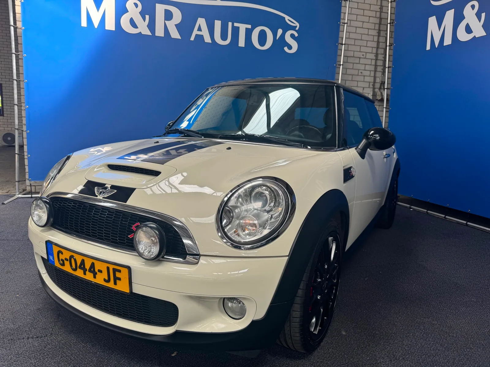 MINI Cooper S (2010) — foto 1