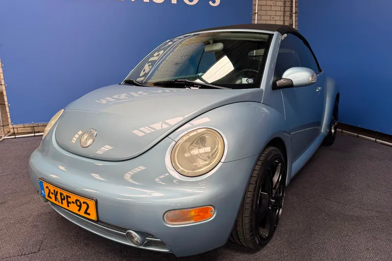 Volkswagen New Beetle (2004)