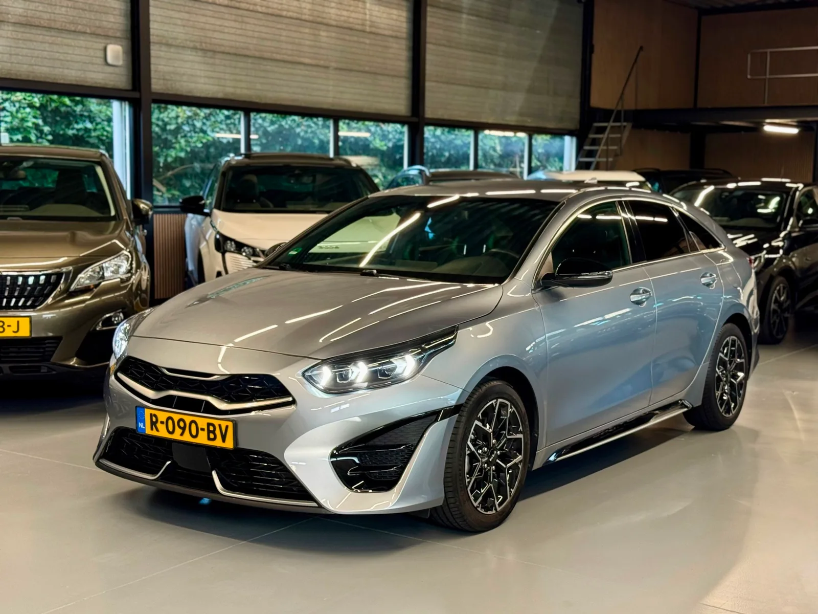 Kia ProCeed (2022) — foto 1