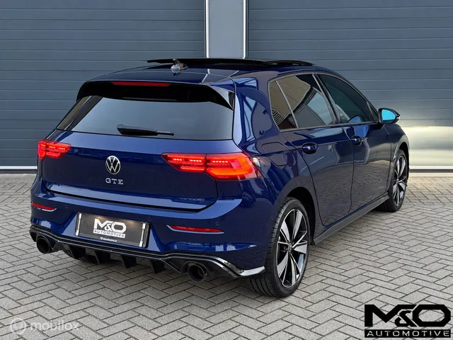 Volkswagen Golf (2023) — foto 1