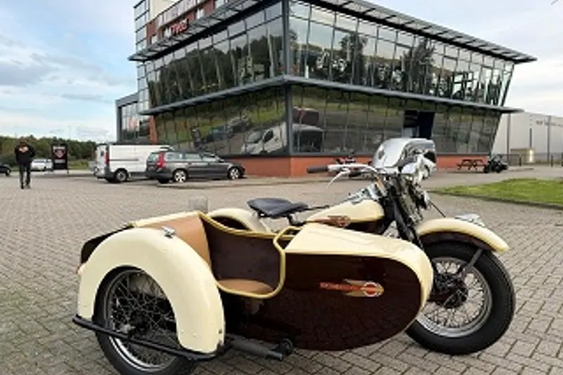 Harley-Davidson WLA (1942)