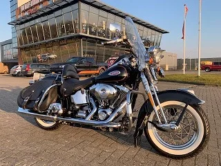 Harley-Davidson Softail Heritage Springer (2001) — foto 1