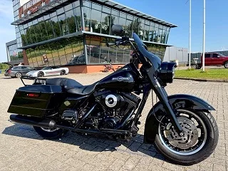 DS FLHR ROADKING ALL BLACK SPECIAL (0) — foto 1