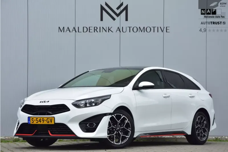 Kia ProCeed (2022)