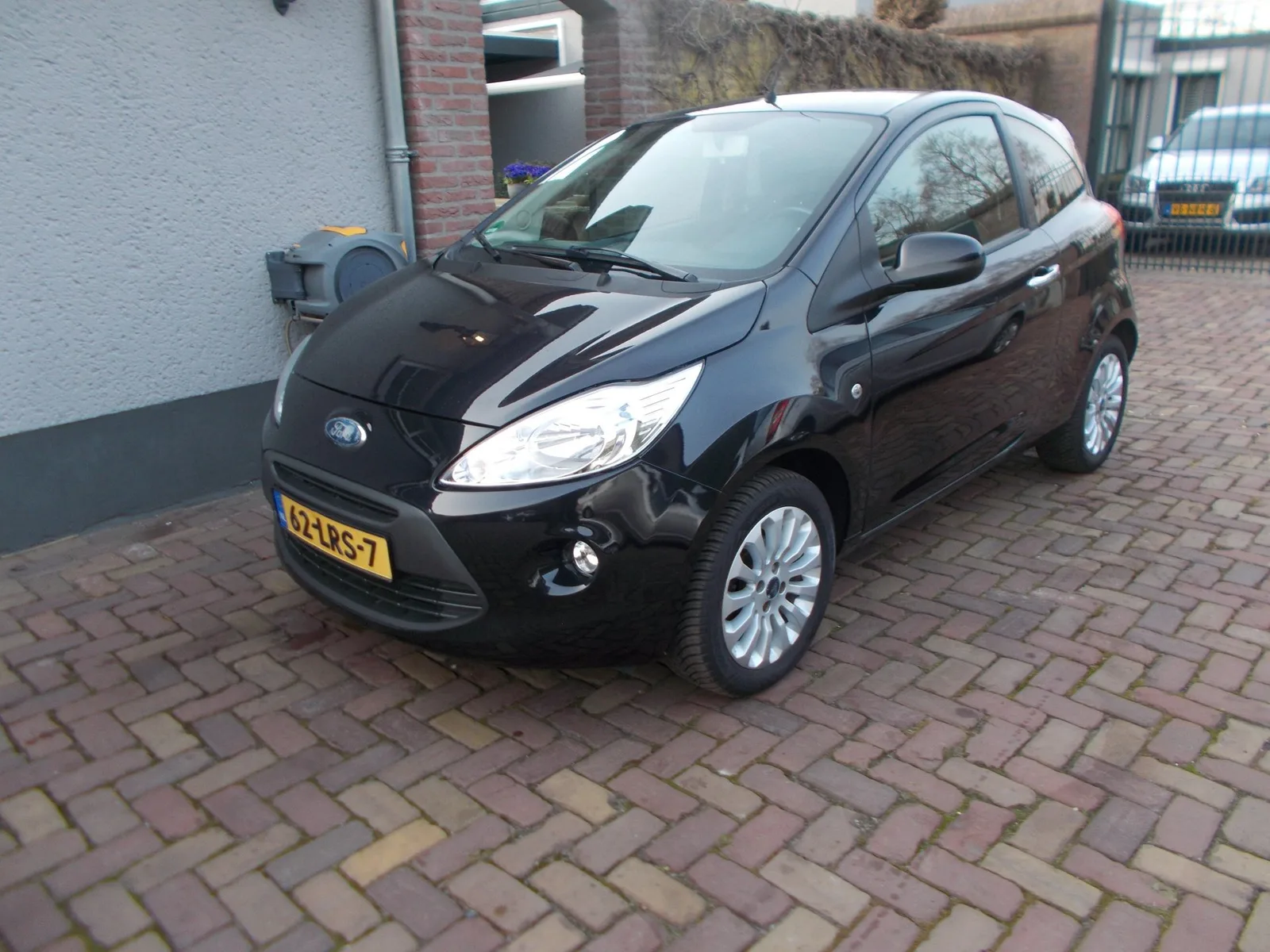 Ford Ka (2010) — foto 1