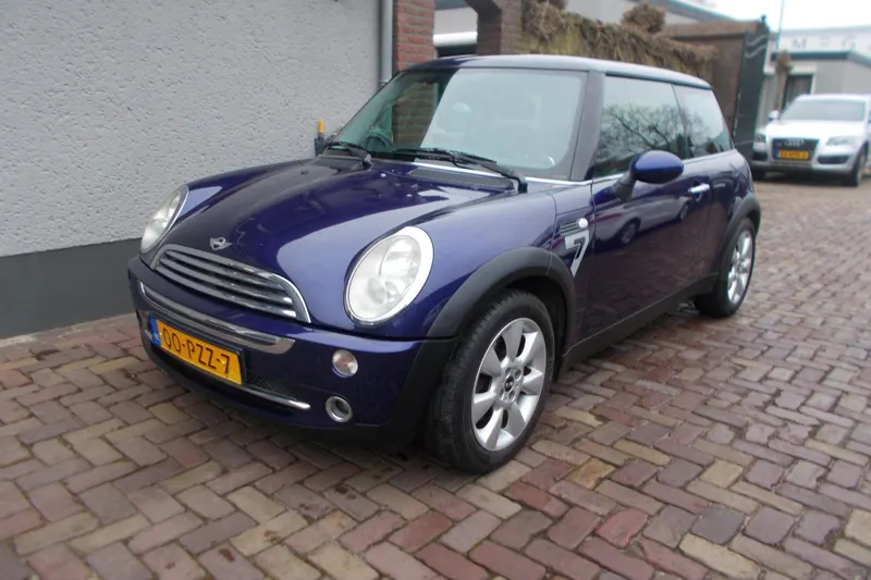 MINI One (2005)