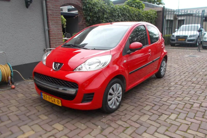 Peugeot 107 (2011)