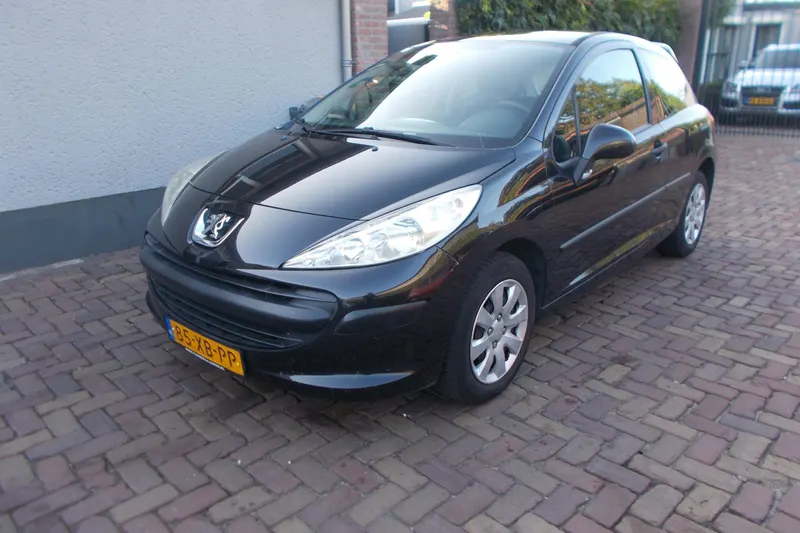Peugeot 207 (2007)