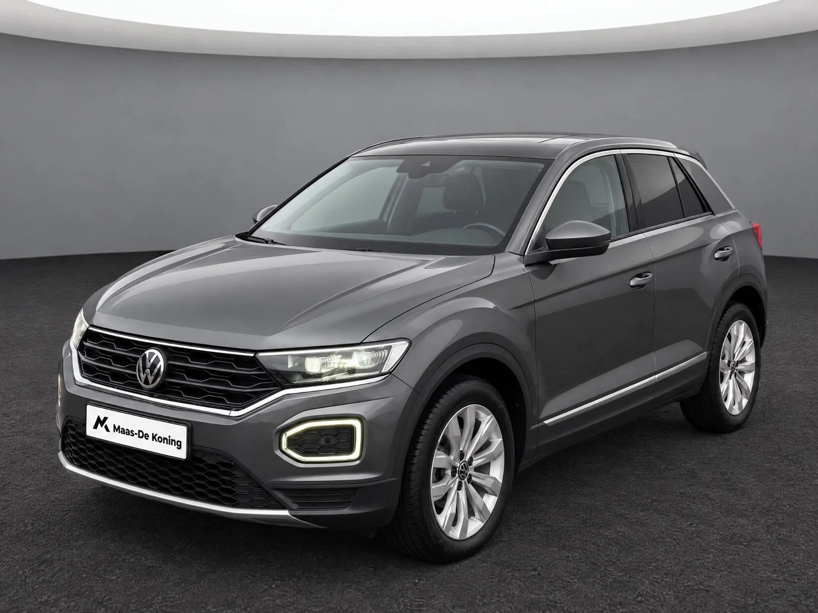 Volkswagen T-Roc (2021) — foto 1