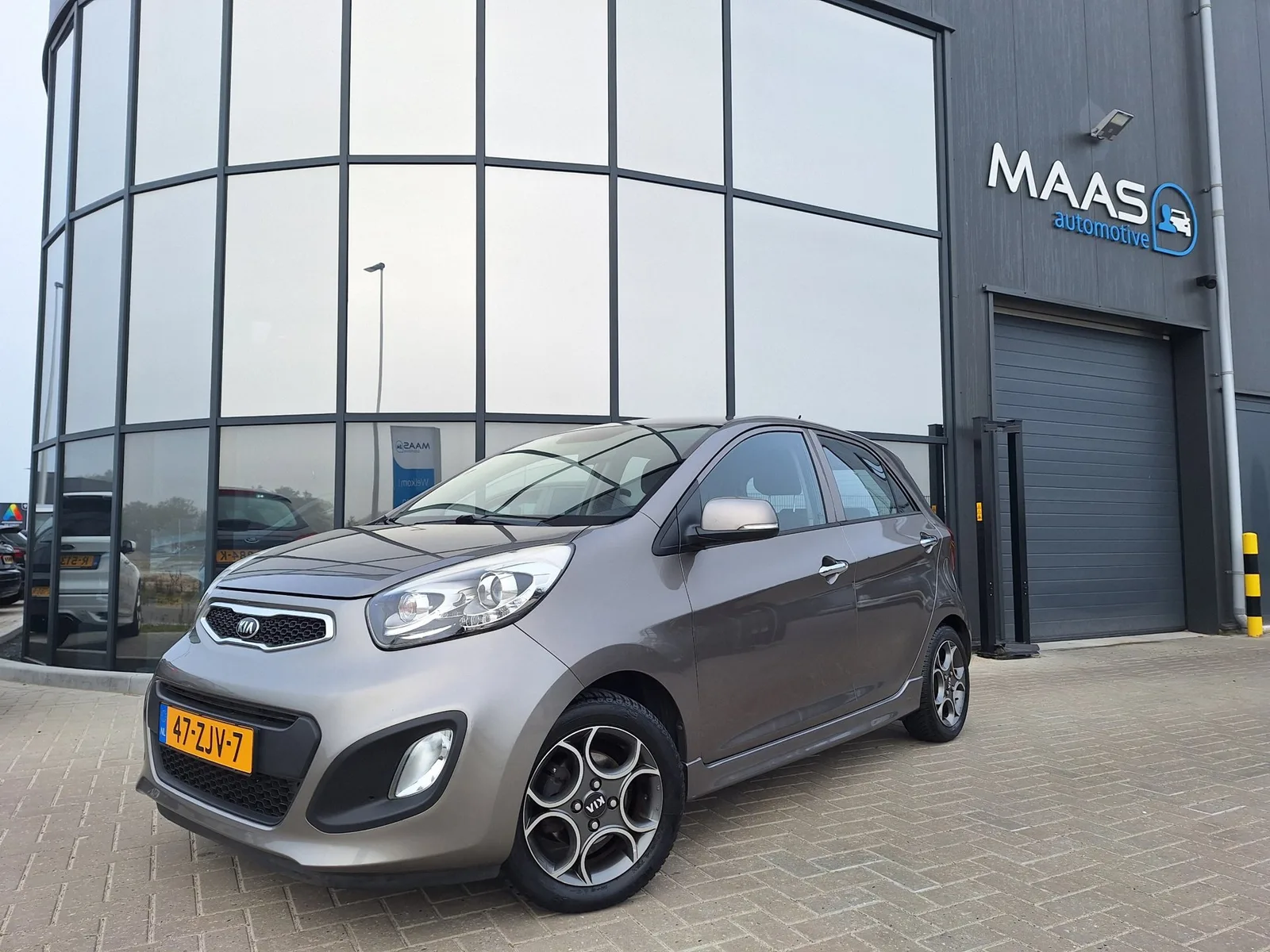 Kia Picanto (2012) — foto 1