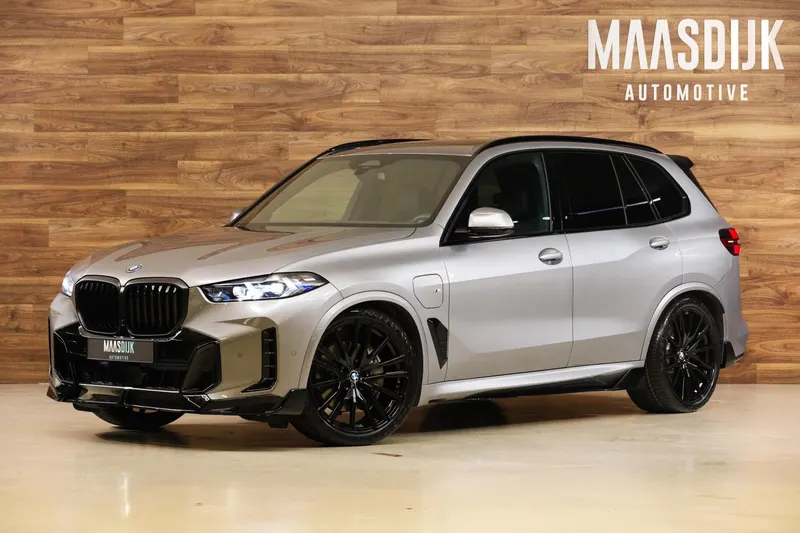 BMW X5 (2025)