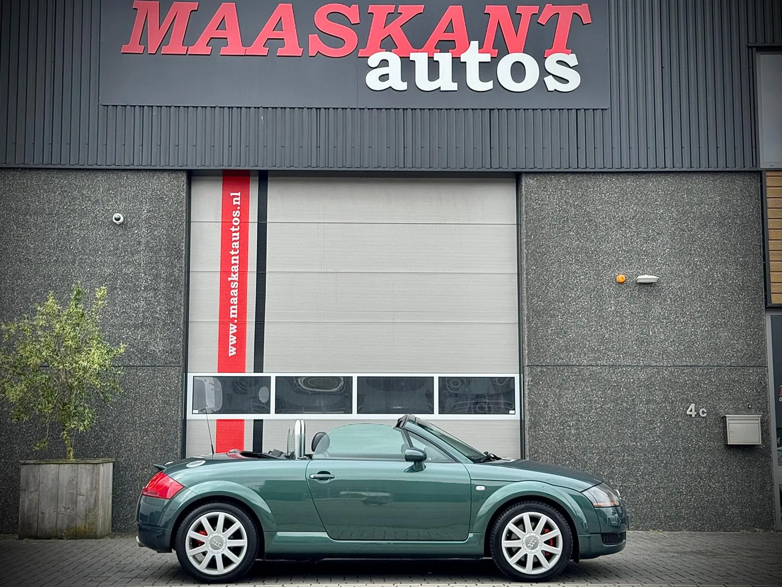 Audi TT (2000) — foto 1