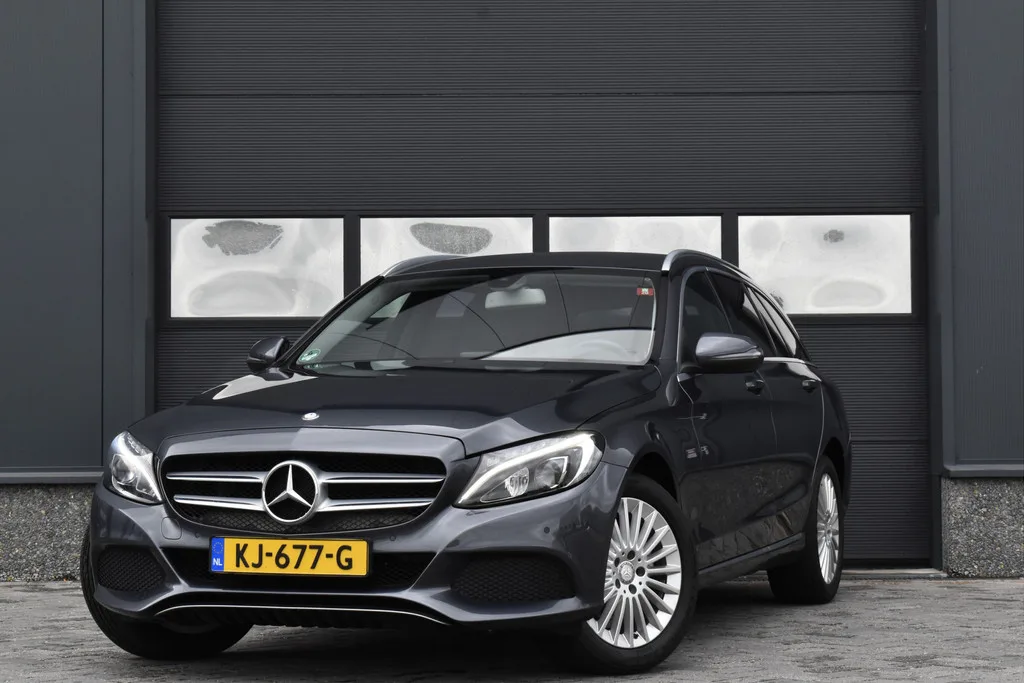 Mercedes-Benz C-Klasse (2015) — foto 1