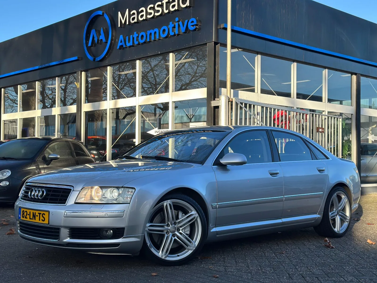Audi A8 (2003) — foto 1