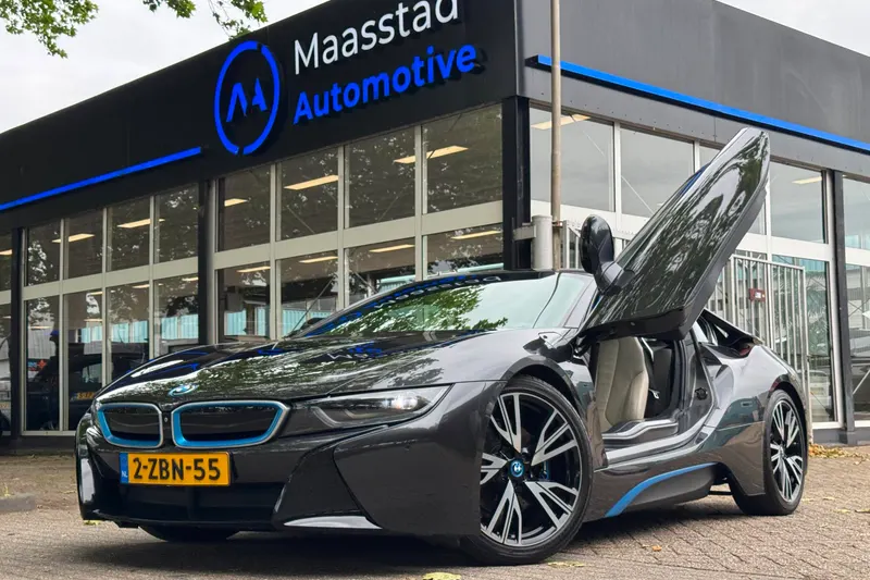 BMW i8 (2015)