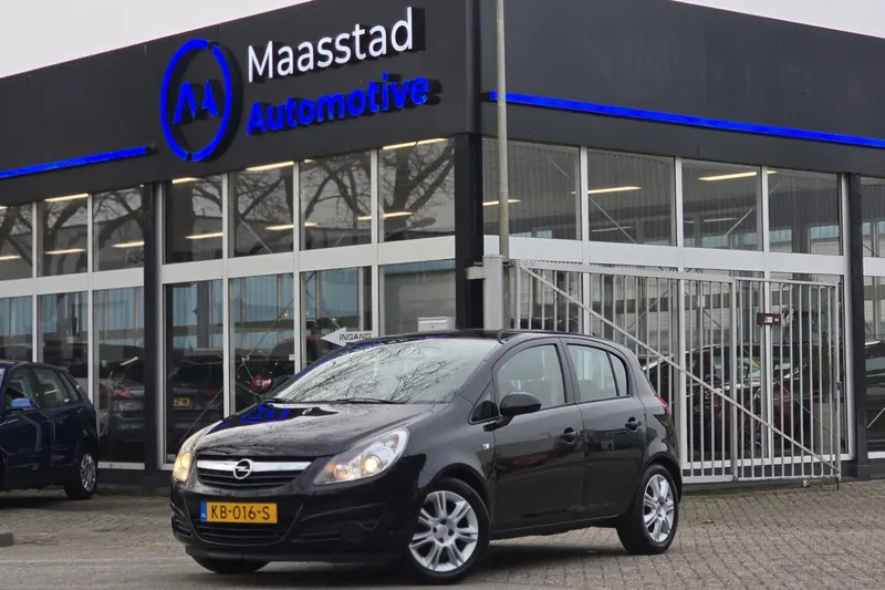 Opel Corsa (2008)
