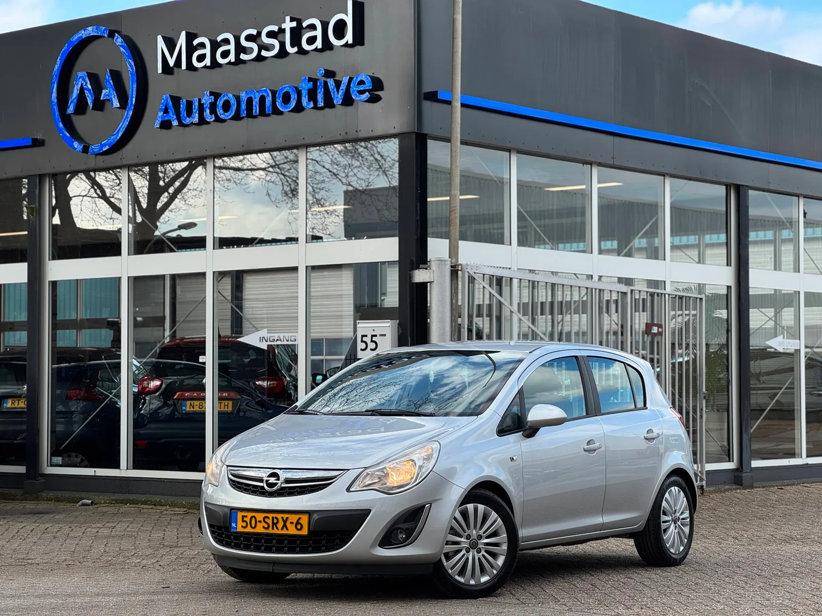 Opel Corsa (2011) — foto 1