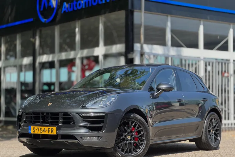 Porsche Macan (2017)