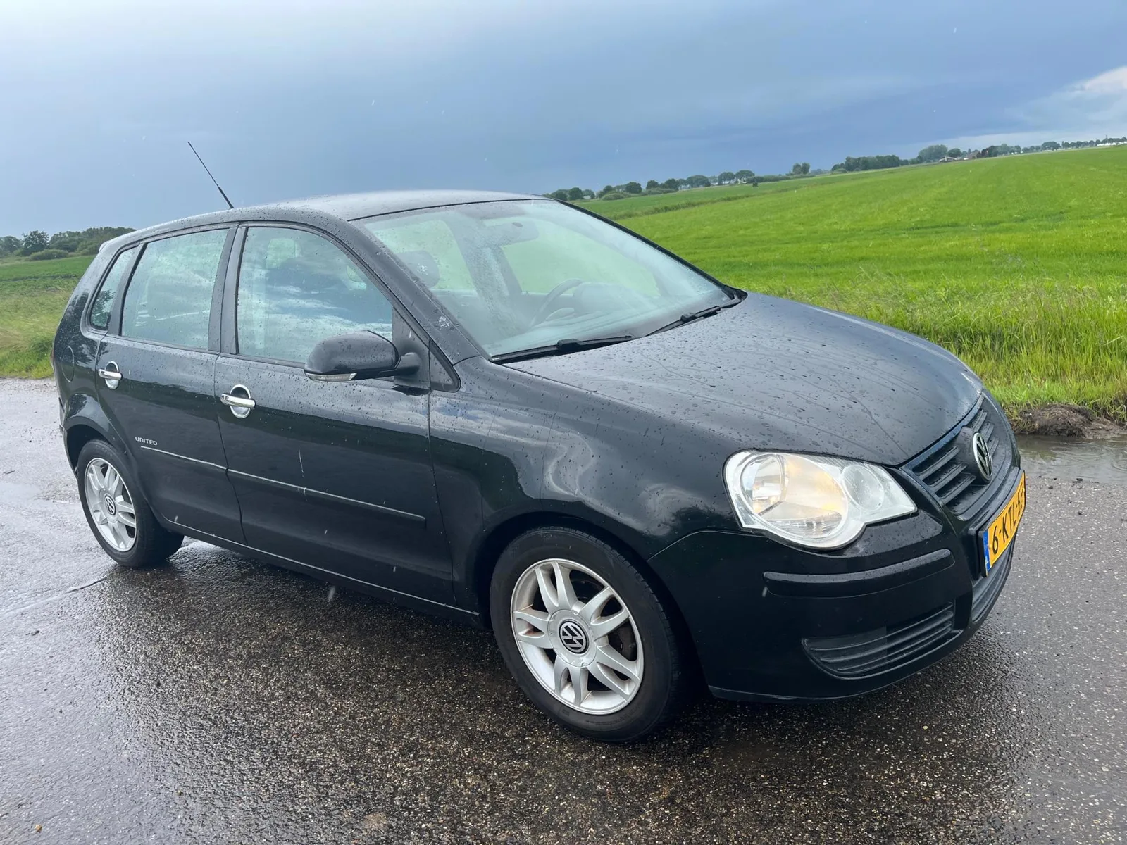 Volkswagen Polo (2008) — foto 1
