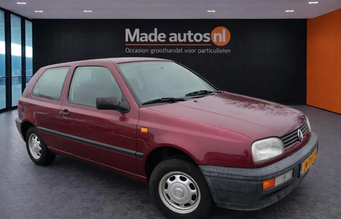 Volkswagen Golf (1995) — foto 1