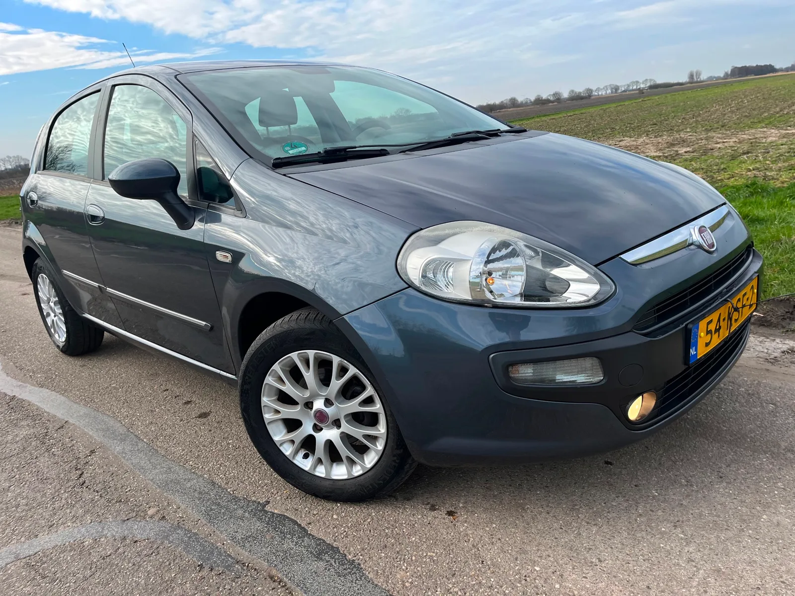 Fiat Punto (2010) — foto 1