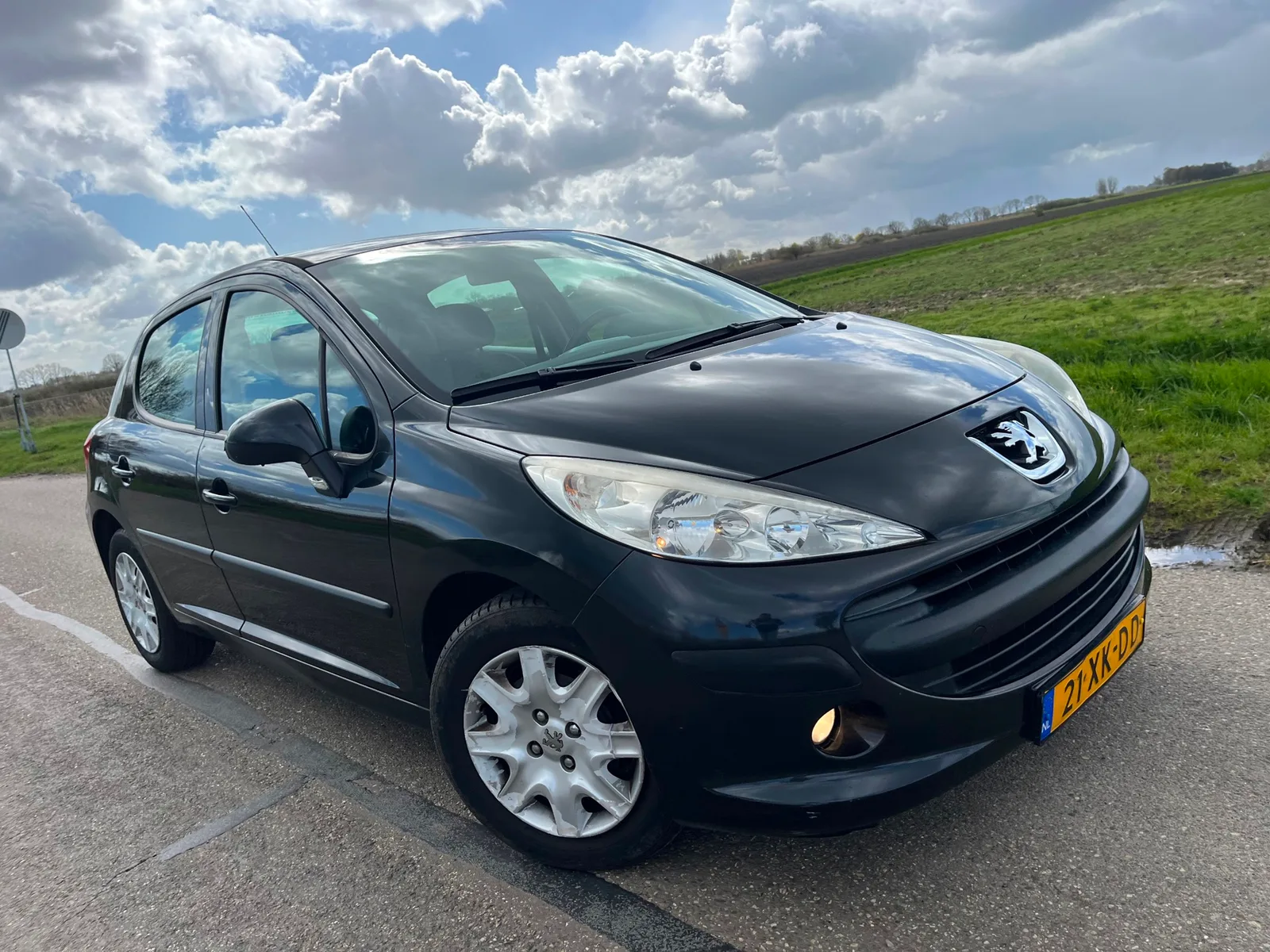 Peugeot 207 (2007) — foto 1