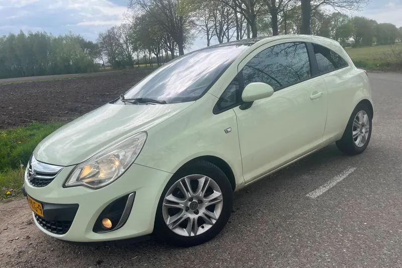 Opel Corsa (2011)