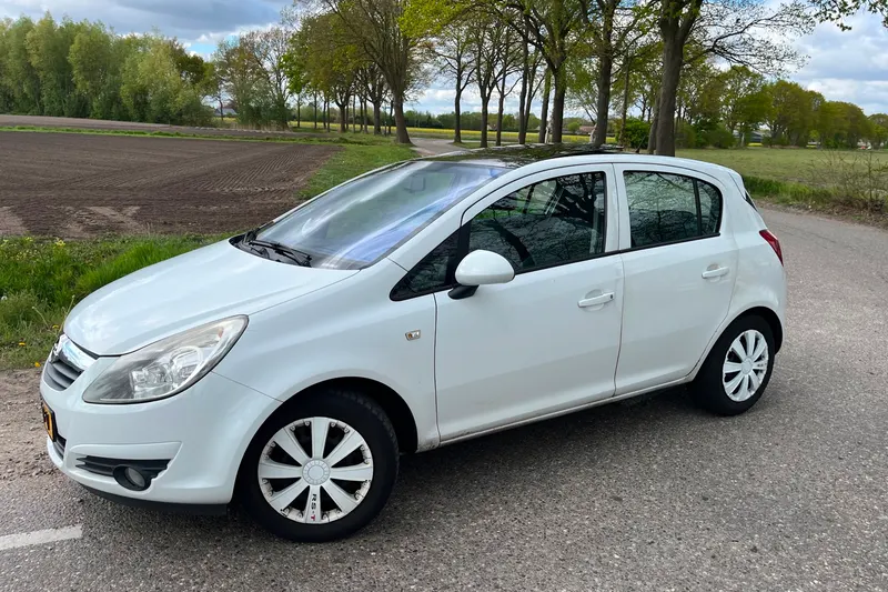Opel Corsa (2009)