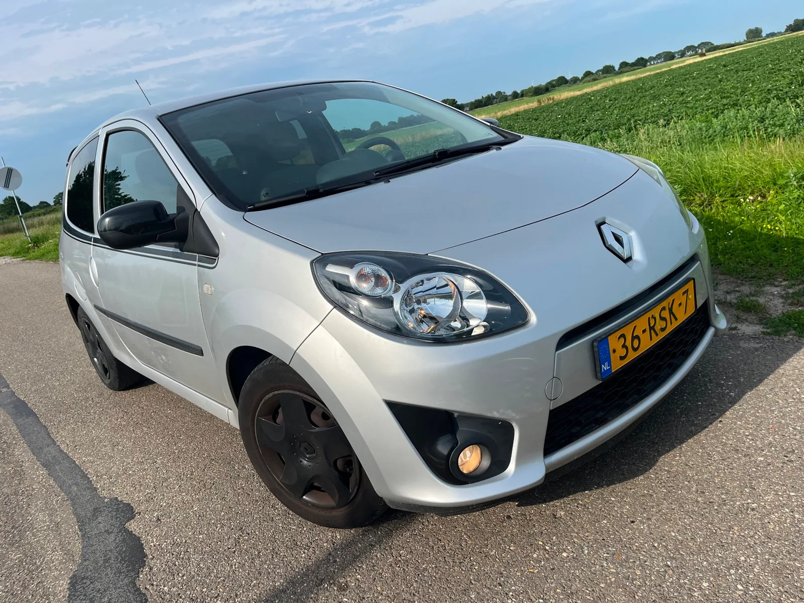 Renault Twingo (2011) — foto 1