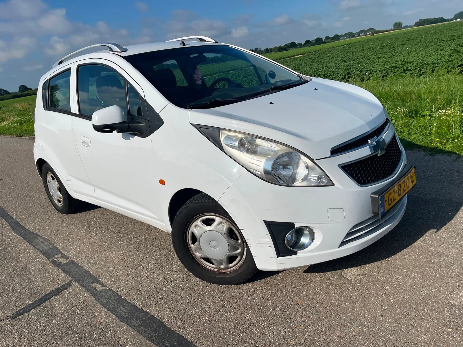 Chevrolet Spark (2010) — foto 1