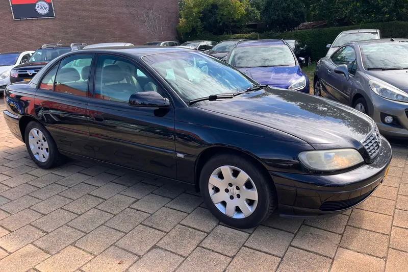 Opel Omega (2003)