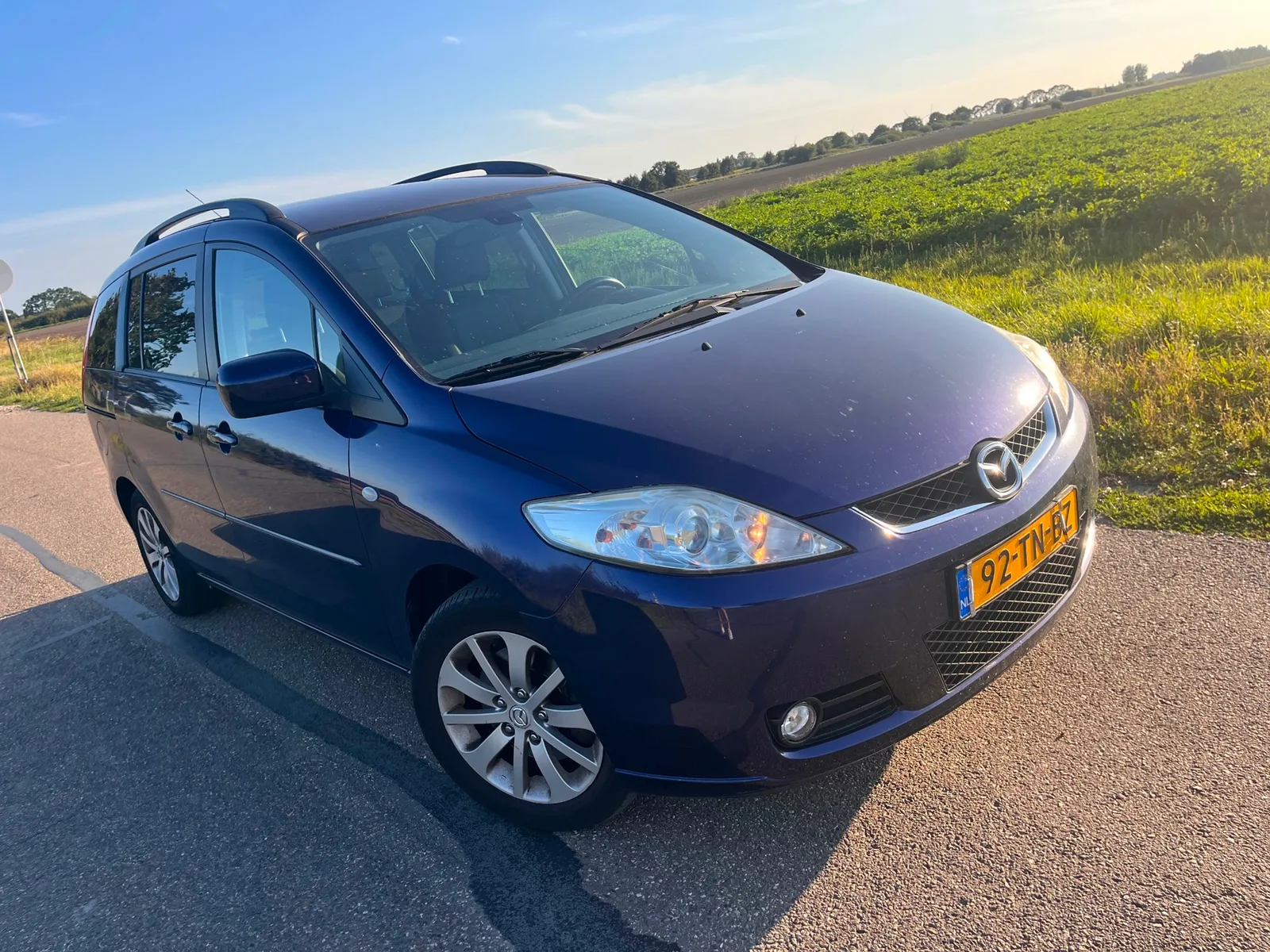 Mazda 5 (2006) — foto 1