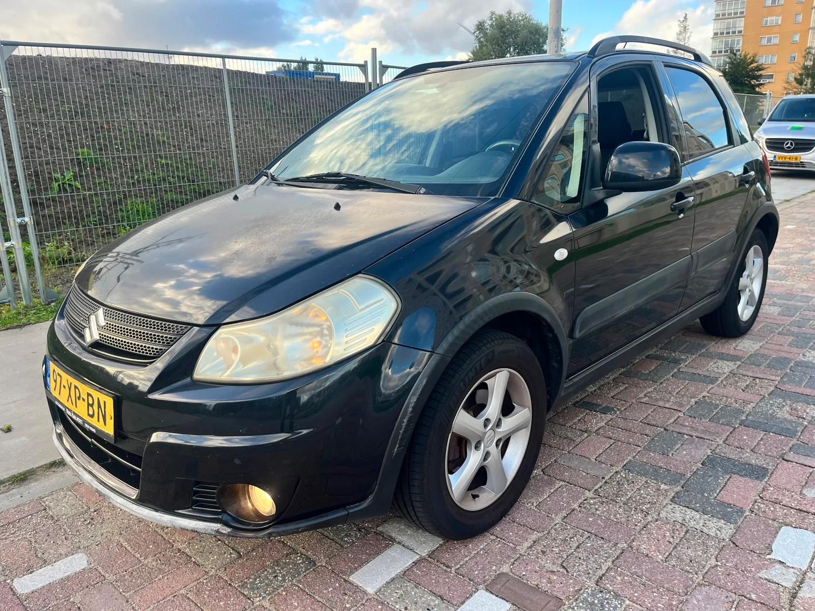 Suzuki SX4 (2007) — foto 1