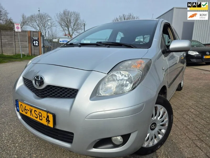 Toyota Yaris (2010) — foto 1
