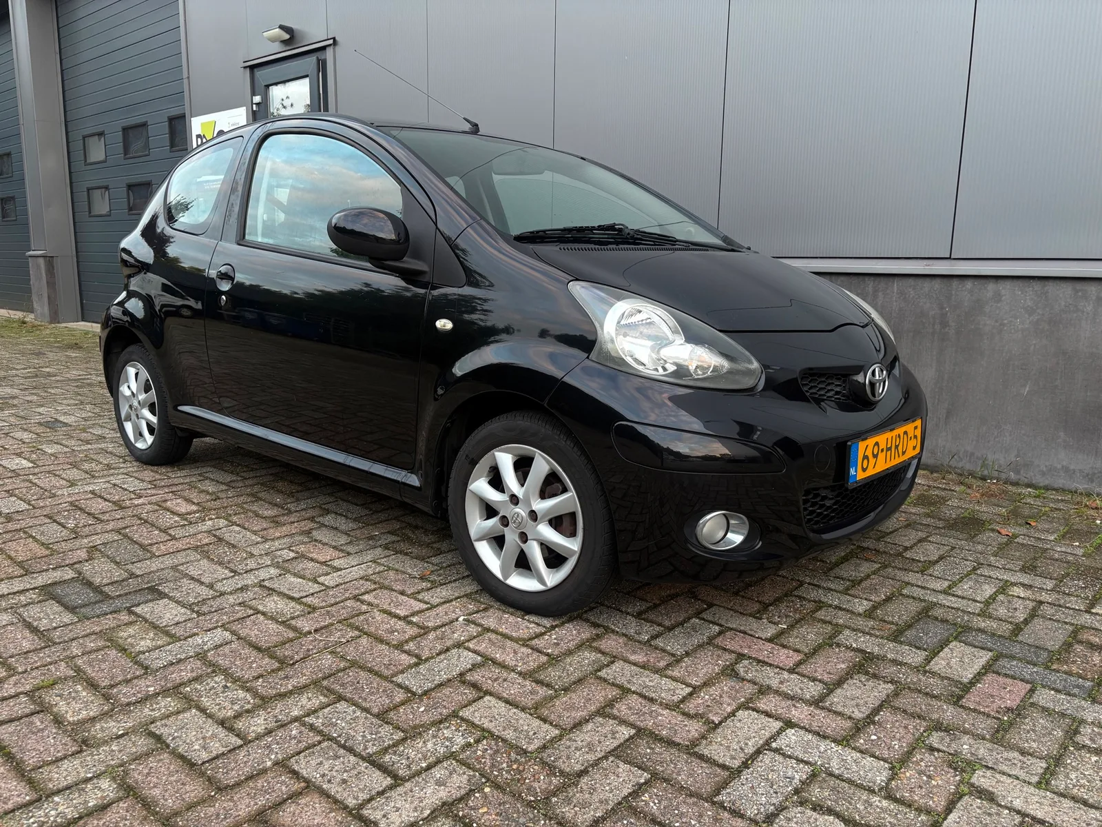 Toyota Aygo (2009) — foto 1