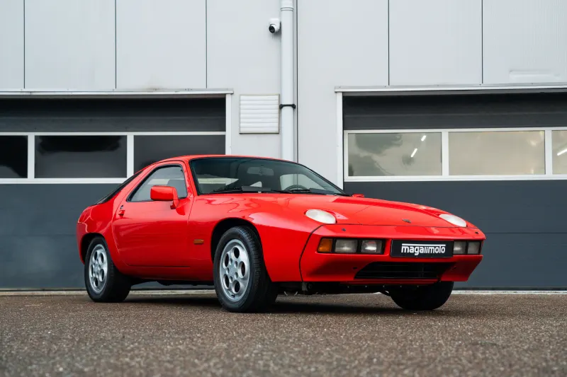 Porsche 928 (1978)