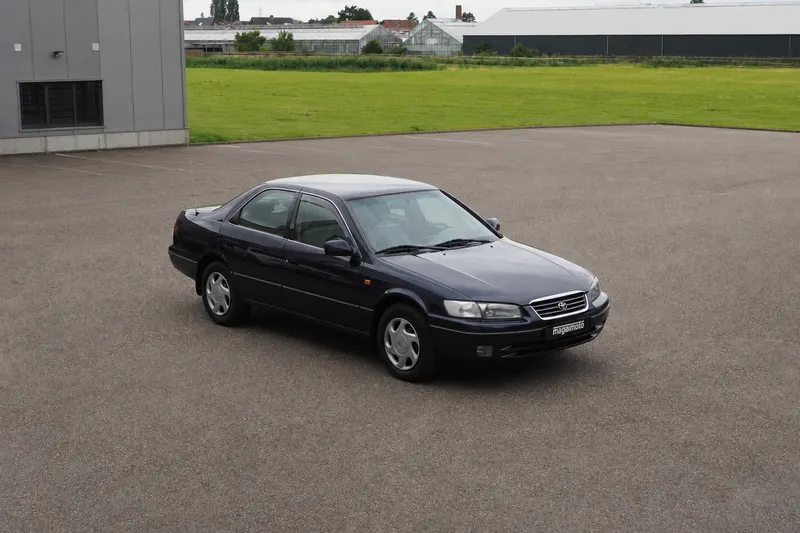 Toyota Camry (1998)