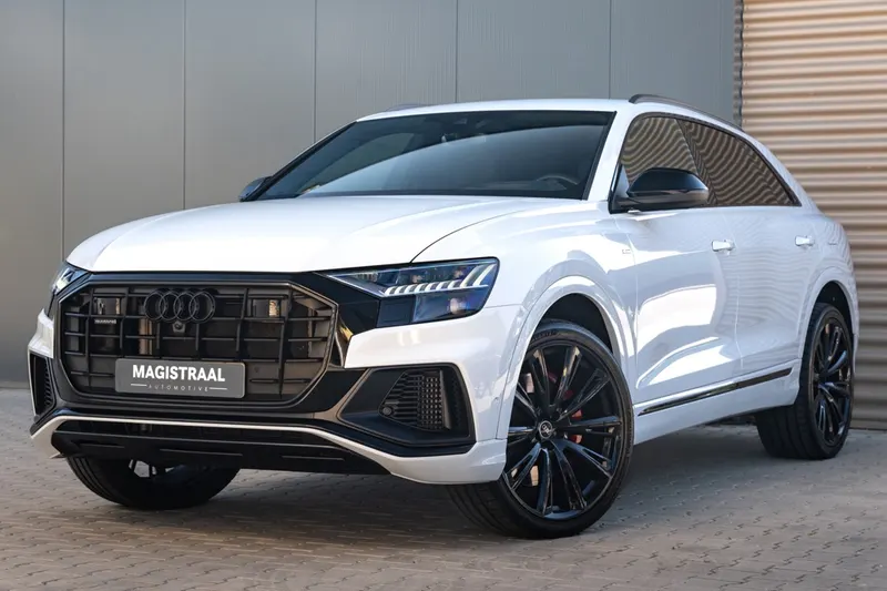 Audi Q8 (2022)