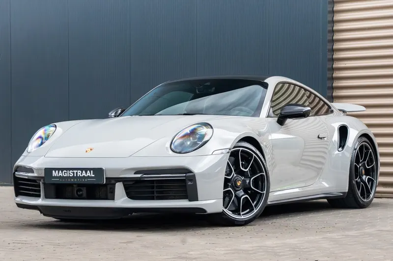 Porsche 911 (2020)