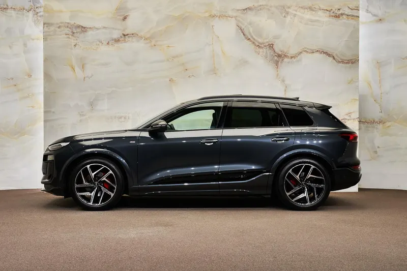 Audi Q6 e-tron (2026)