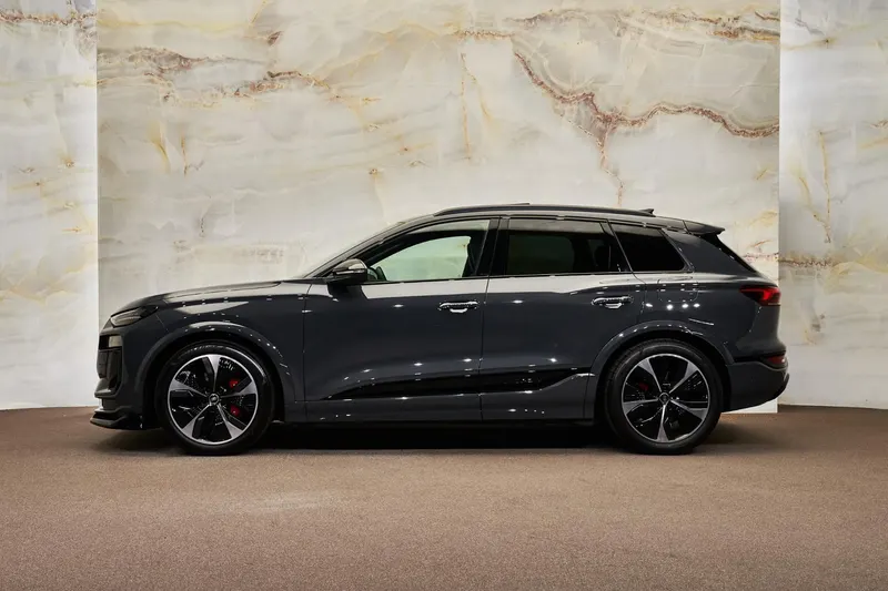Audi SQ6 e-tron (2024)