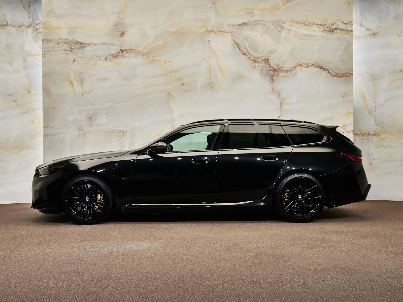 BMW M5 (2026) — foto 1