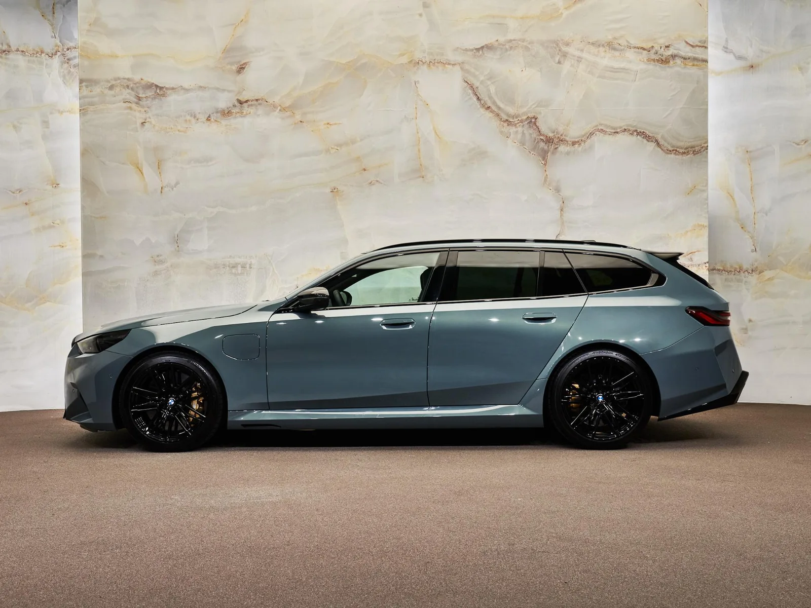 BMW M5 (2026) — foto 1
